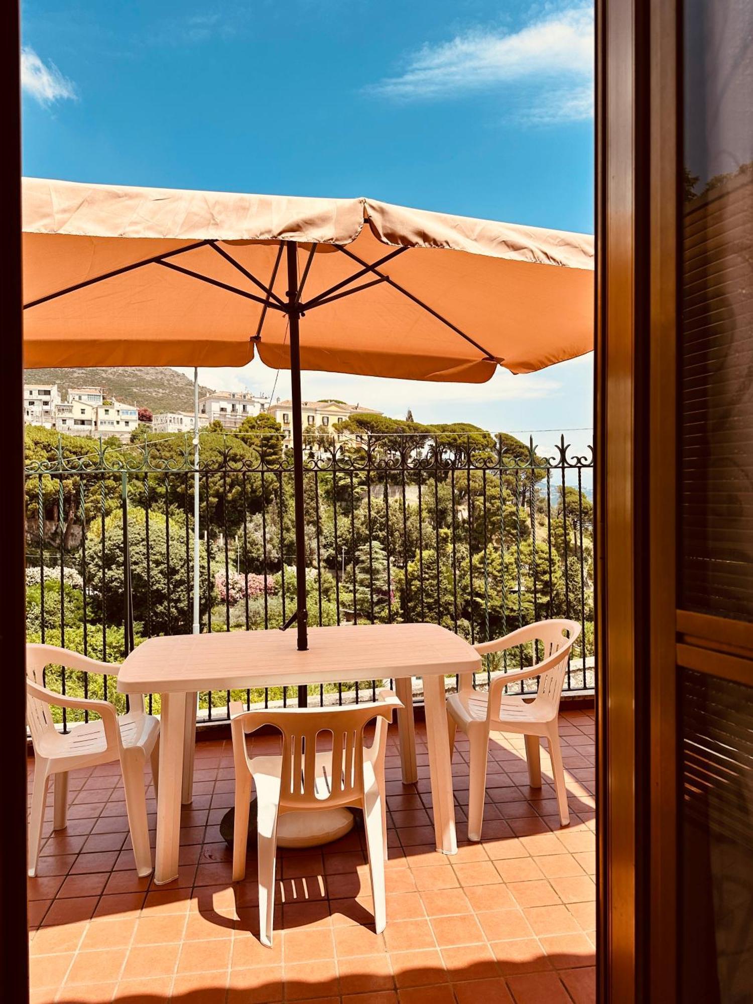 La Casa Gialla Vietri Extérieur photo